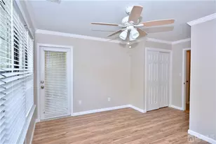 1209 Stoneridge Cir, Helmetta, NJ 08828 - Photo 18