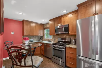 63 Lyons Avenue, Woodbridge Township, NJ 07095 - Photo 6