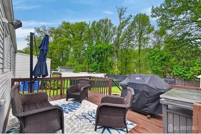 63 Lyons Avenue, Woodbridge Township, NJ 07095 - Photo 18