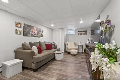 63 Lyons Avenue, Woodbridge Township, NJ 07095 - Photo 10