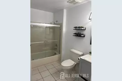 102 Albury Way, North Brunswick Township, NJ 08902 - Photo 4