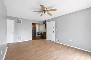 102 Albury Way, North Brunswick Township, NJ 08902 - Photo 8