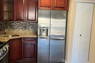 102 Albury Way, North Brunswick Township, NJ 08902 - Photo 6