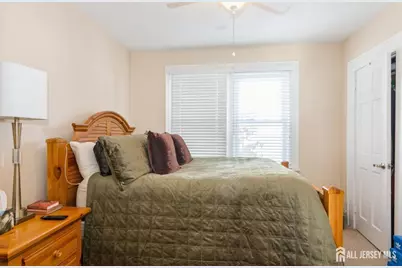 24 Hayward Avenue, Carteret, NJ 07008 - Photo 4
