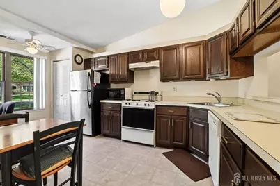 188 W Wycoff Way, East Brunswick Township, NJ 08816 - Photo 20