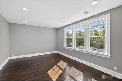 574 Hazel Avenue, Perth Amboy, NJ 08861 - Photo 16