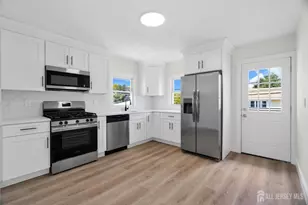414 S Pine Ave S, Sayreville, NJ 08879 - Photo 12