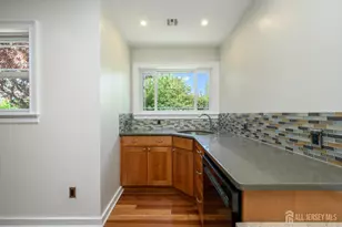 236 Delaware Ave, Union Township, NJ 07083 - Photo 8