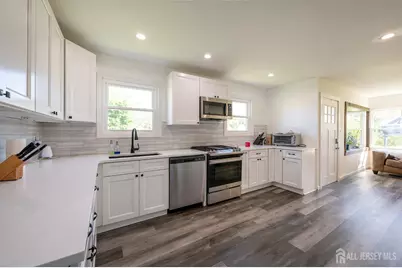 24 Old Stage Road, East Brunswick Township, NJ 08816 - Photo 8