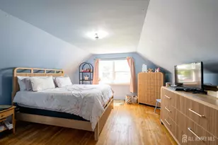 24 Old Stage Rd, East Brunswick Township, NJ 08816 - Photo 16