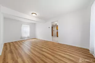 46 Warrenville Rd, Middlesex, NJ 08846 - Photo 10