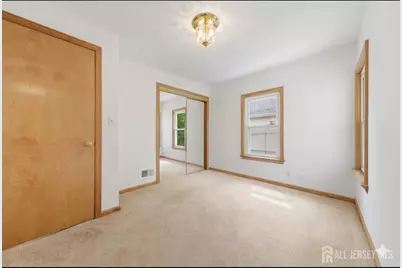 46 Warrenville Road, Middlesex, NJ 08846 - Photo 18