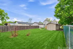 46 Warrenville Rd, Middlesex, NJ 08846 - Photo 30