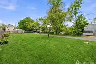 46 Warrenville Rd, Middlesex, NJ 08846 - Photo 6