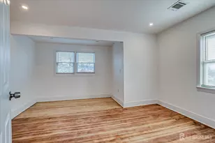 385 Pierson Ave, Edison, NJ 08837 - Photo 12