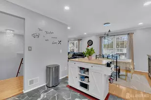6 Ives Ct, Monroe Township, NJ 08831 - Photo 20