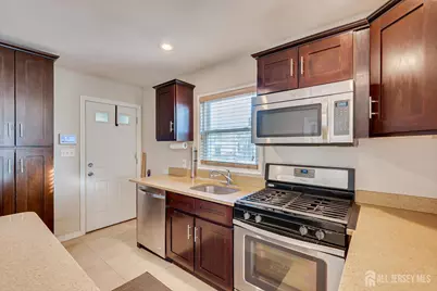 174 Runyon Avenue, Franklin Township, NJ 08873 - Photo 10