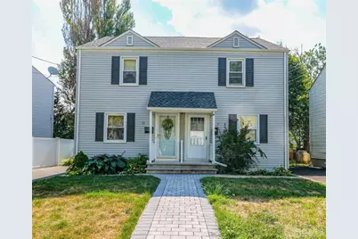 9 Macarthur Drive, Edison, NJ 08837 - Photo 1