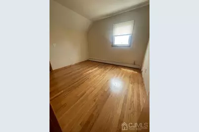 1160 Roosevelt Avenue, Carteret, NJ 07008 - Photo 6