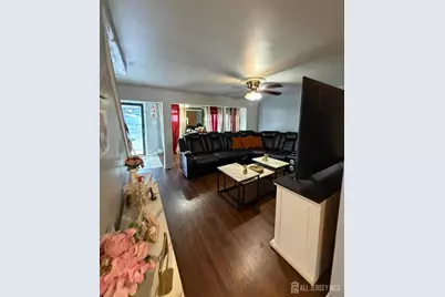 706 Convery Boulevard, Perth Amboy, NJ 08861 - Photo 4
