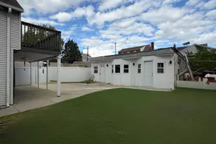706 Convery Blvd, Perth Amboy, NJ 08861 - Photo 8