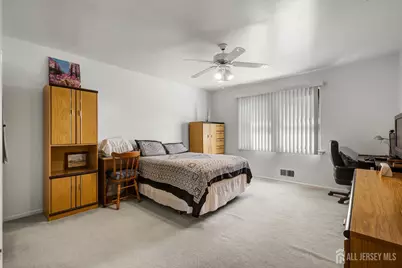 1401 North Oaks Boulevard, North Brunswick Township, NJ 08902 - Photo 18