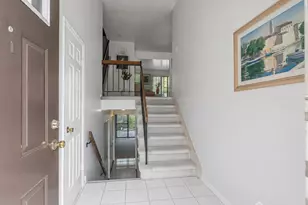 1401 N Oaks Blvd, North Brunswick Township, NJ 08902 - Photo 6