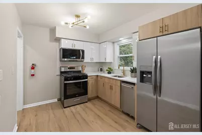 170 Montgomery Street, Piscataway Township, NJ 08854 - Photo 12