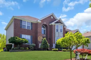18 Gloria Lane, Monroe Township, NJ 08831 - Photo 2