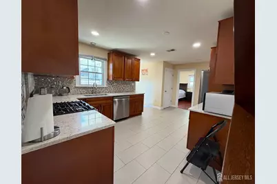 125 Hermann Street, Carteret, NJ 07008 - Photo 12