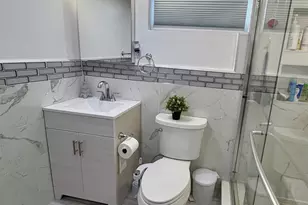 125 Hermann St, Carteret, NJ 07008 - Photo 32