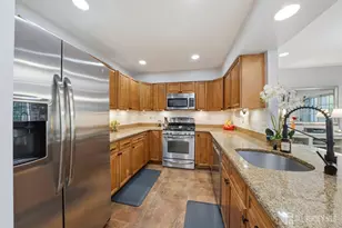 3 Dorchester Dr, East Brunswick Township, NJ 08816 - Photo 12