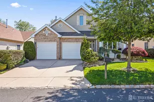 36 Wintons Way, Monroe Township, NJ 08831 - Photo 2