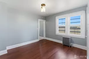 10 Garfield St, Linden, NJ 07036 - Photo 16