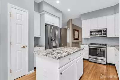 6 York Court, Monroe Township, NJ 08831 - Photo 12