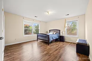 74 Wildwood Ave, Edison, NJ 08837 - Photo 16