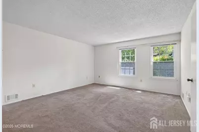 318 Wycoff Way W, East Brunswick Township, NJ 08816 - Photo 8