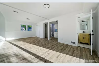 684 West Avenue, Sewaren, NJ 07077 - Photo 34