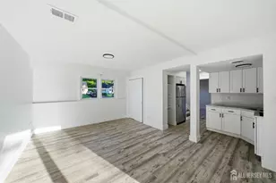 684 West Ave, Sewaren, NJ 07077 - Photo 32