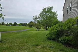 14 Daniel Webster Ave, Monroe Township, NJ 08831 - Photo 6