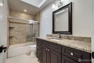 36 Lynn Ct, North Brunswick Township, NJ 08902 - Photo 18