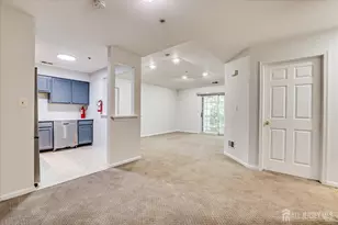 936 Waterford Dr, Edison, NJ 08817 - Photo 14
