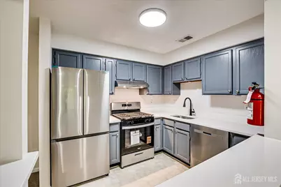 936 Waterford Drive, Edison, NJ 08817 - Photo 16