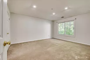 936 Waterford Dr, Edison, NJ 08817 - Photo 18