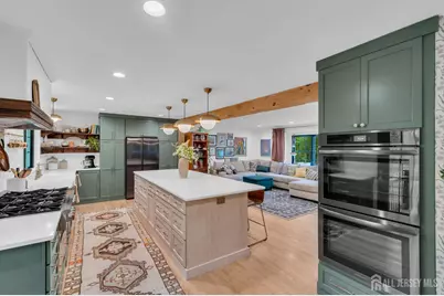 52 Eileen Way, Edison, NJ 08837 - Photo 8