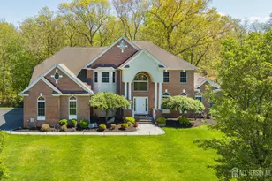 13 Schindler Ln, Monroe Township, NJ 08831 - Photo 4