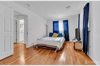 184 Route 520, Morganville, NJ 07751 - Photo 28