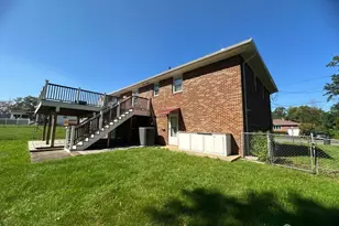 9 E Holly Road E, Iselin, NJ 08830 - Photo 4