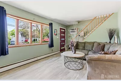 31 Pinetree Drive, Sayreville, NJ 08859 - Photo 10