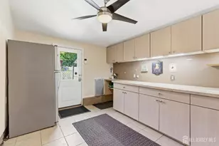 31 Pinetree Dr, Sayreville, NJ 08859 - Photo 20